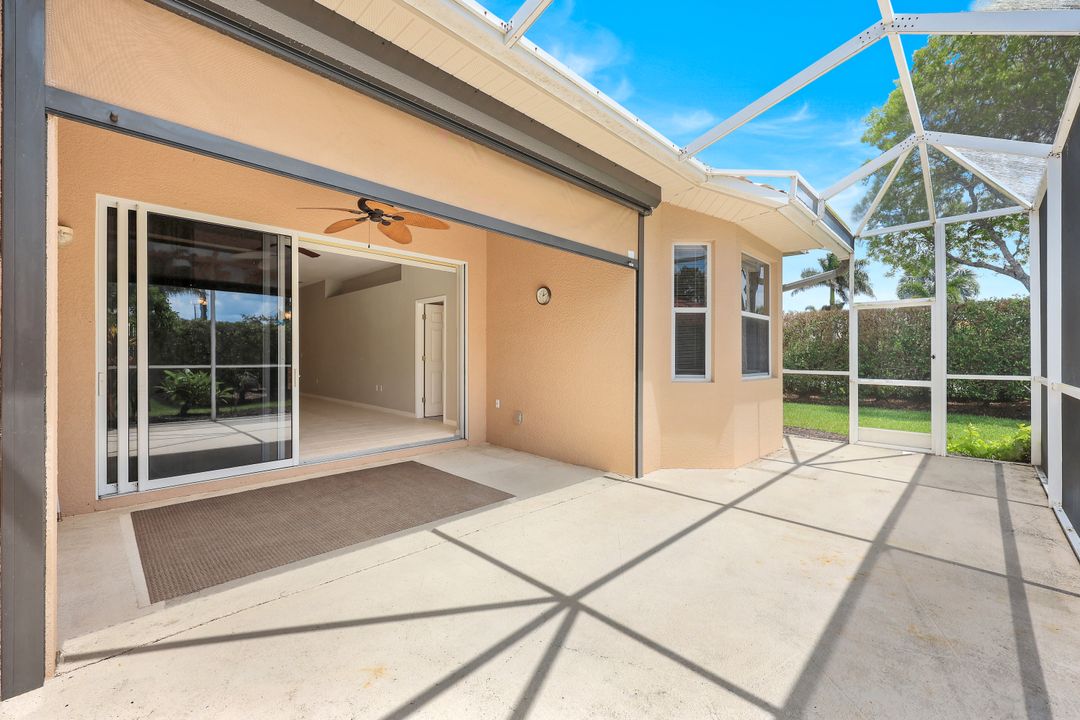6504 Castlelawn Pl, Naples, FL 34113