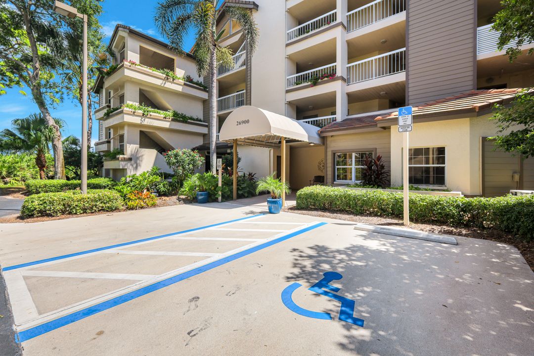 26900 Wedgewood Dr #304, Bonita Springs, FL 34134