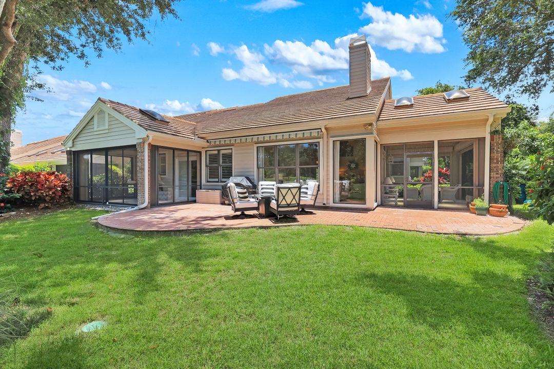 6619 Trident Way, Naples, FL 34108