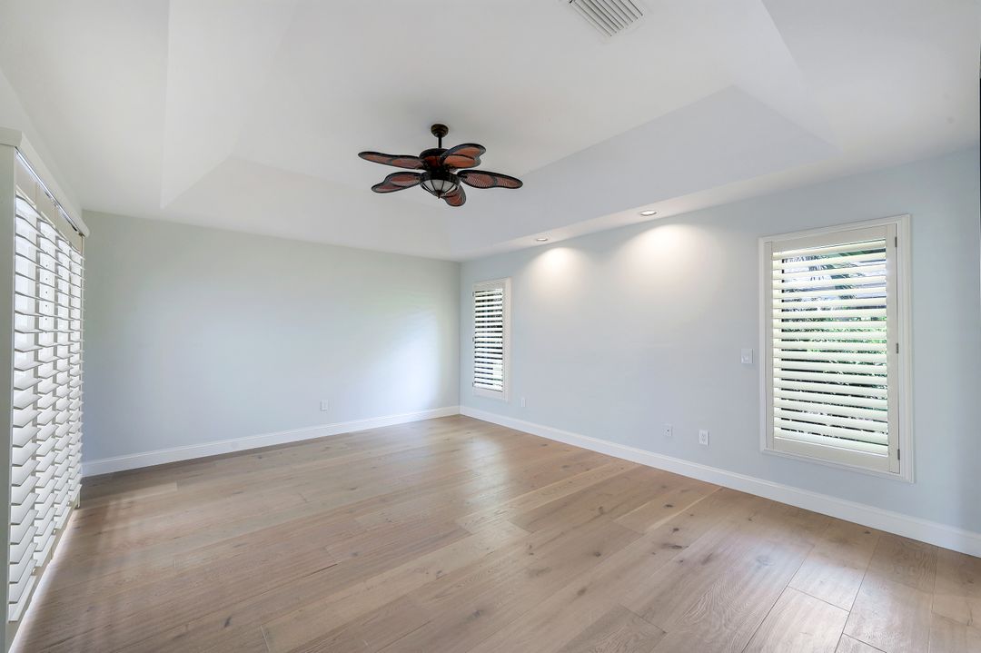 2209 Noble Ct, Naples, FL 34110