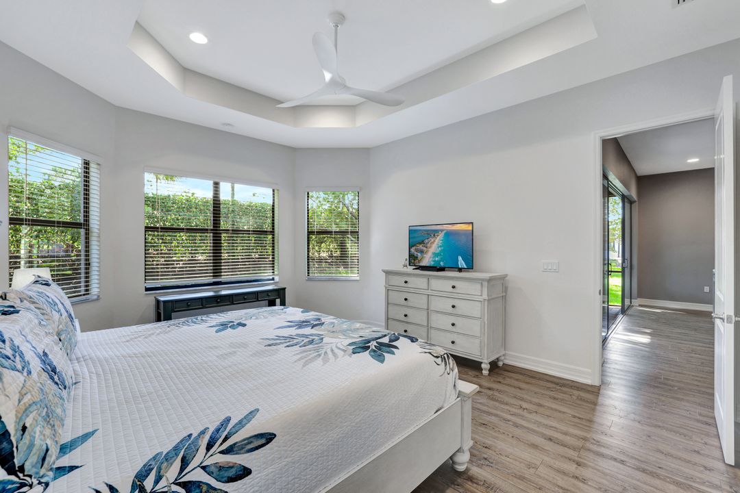 4462 Crimson Ave, Naples, FL 34119