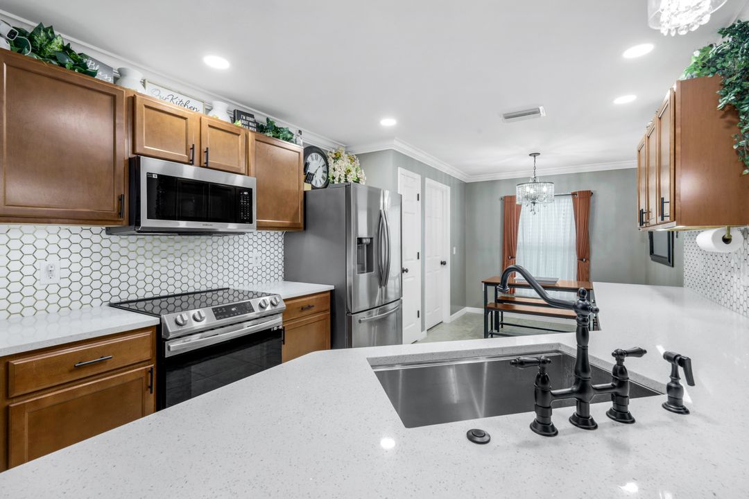 740 Evening Shade Ln, Lehigh Acres, FL 33974