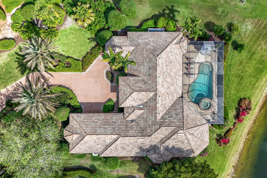2390 King Palm Way, Naples, FL 34105