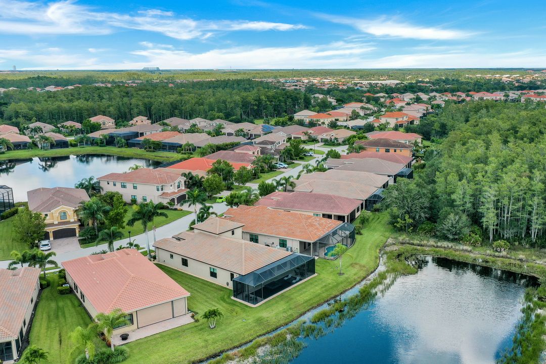 11532 Stonecreek Cir, Fort Myers, FL 33913