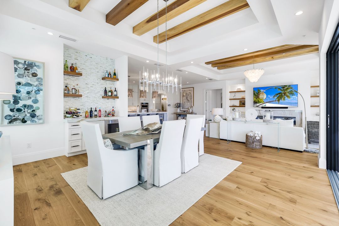 16320 Corsica Way #202, Naples, FL 34110