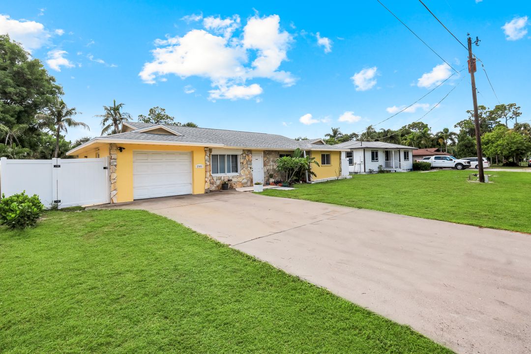 27051 Edgewood St, Bonita Springs, FL 34135