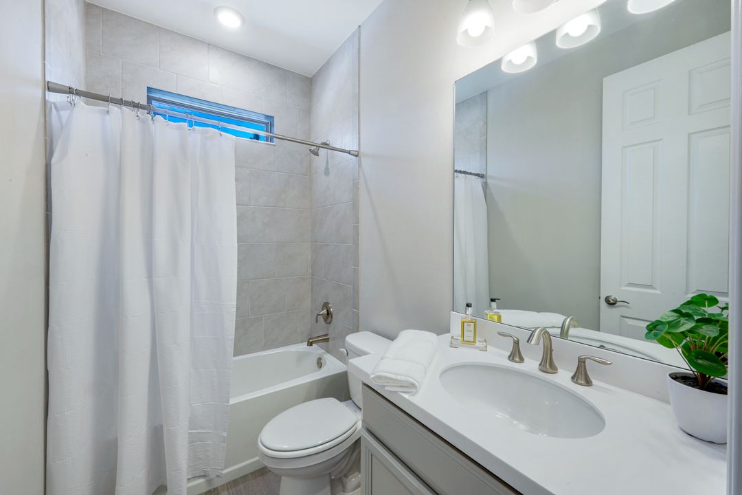 28086 Captiva Shell Lp, Bonita Springs, FL 34135