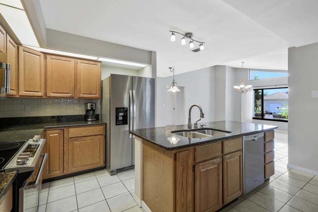 1904 SE 36th Terrace, Cape Coral, FL 33904