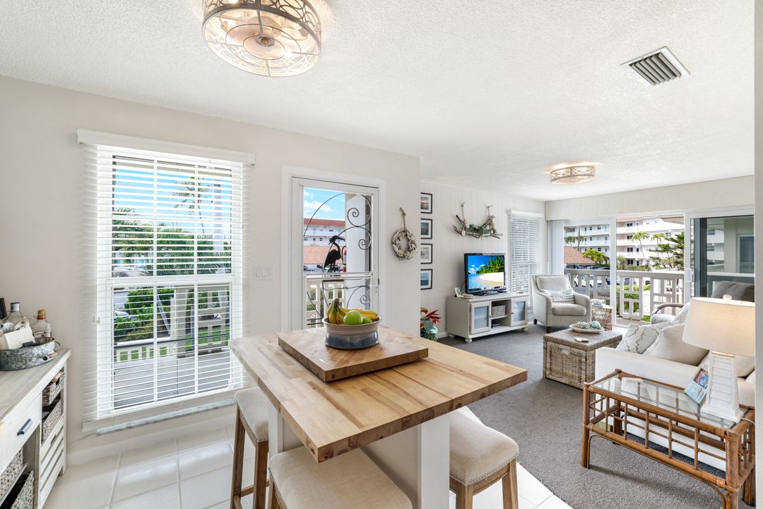 1215 Edington Pl, Marco Island, FL 34145