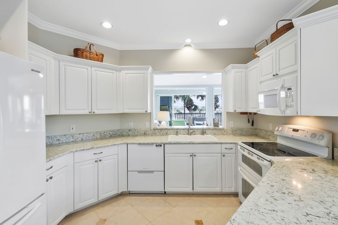 25010 Cypress Hollow Ct #204, Bonita Springs, FL 34134
