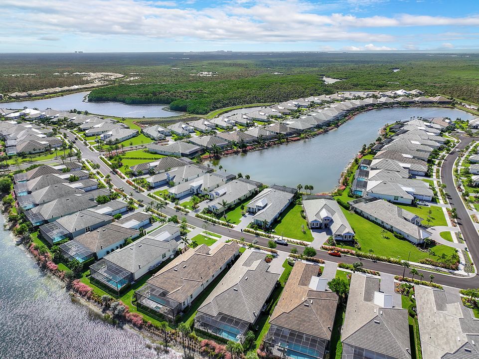 6177 Megans Bay Dr, Naples, FL 34112