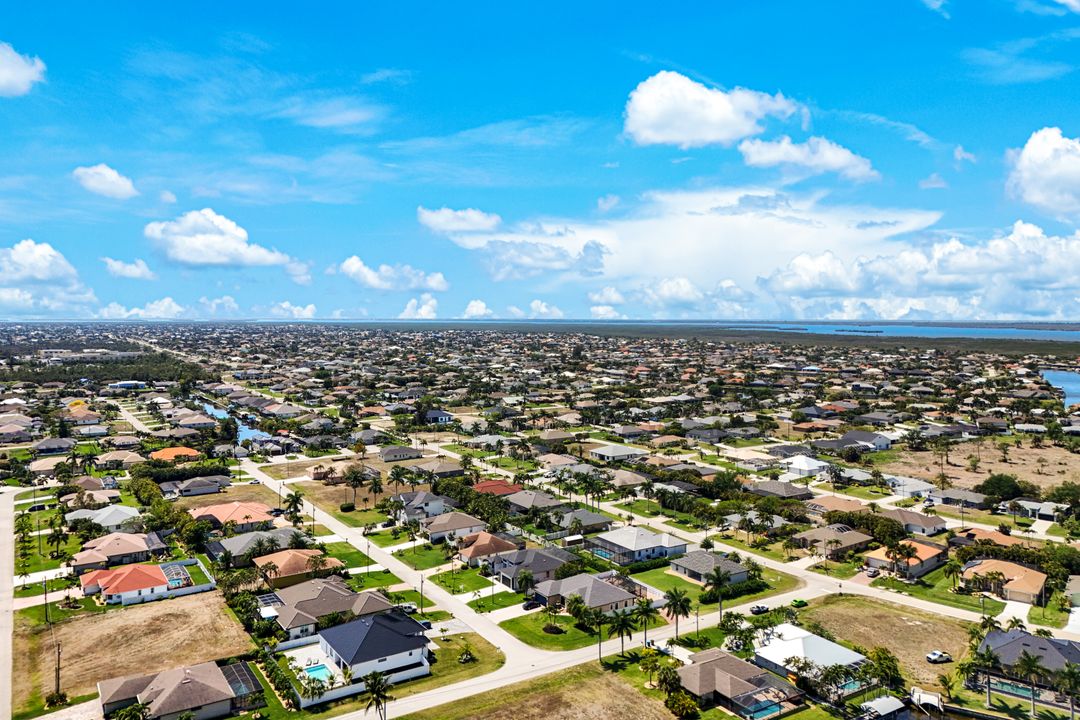 2833 SW 25th Ave, Cape Coral, FL 33914