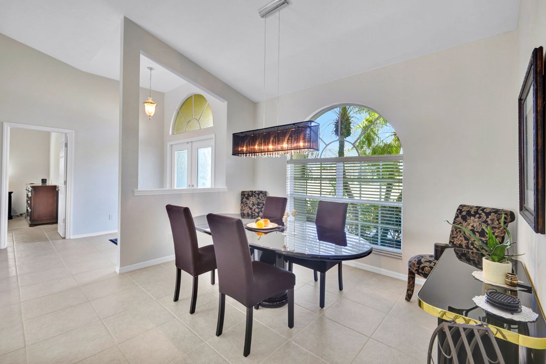 610 Archer Pkwy W, Cape Coral, FL 33904