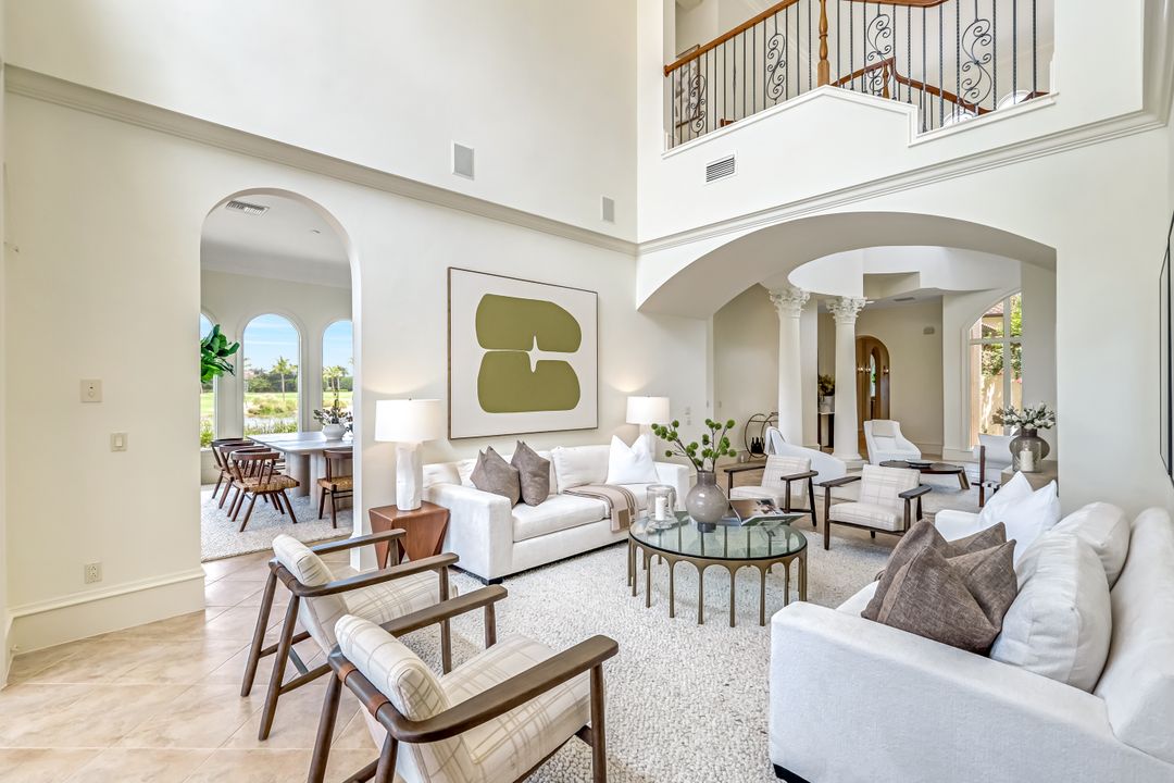 2861 Capistrano Way, Naples, FL 34105