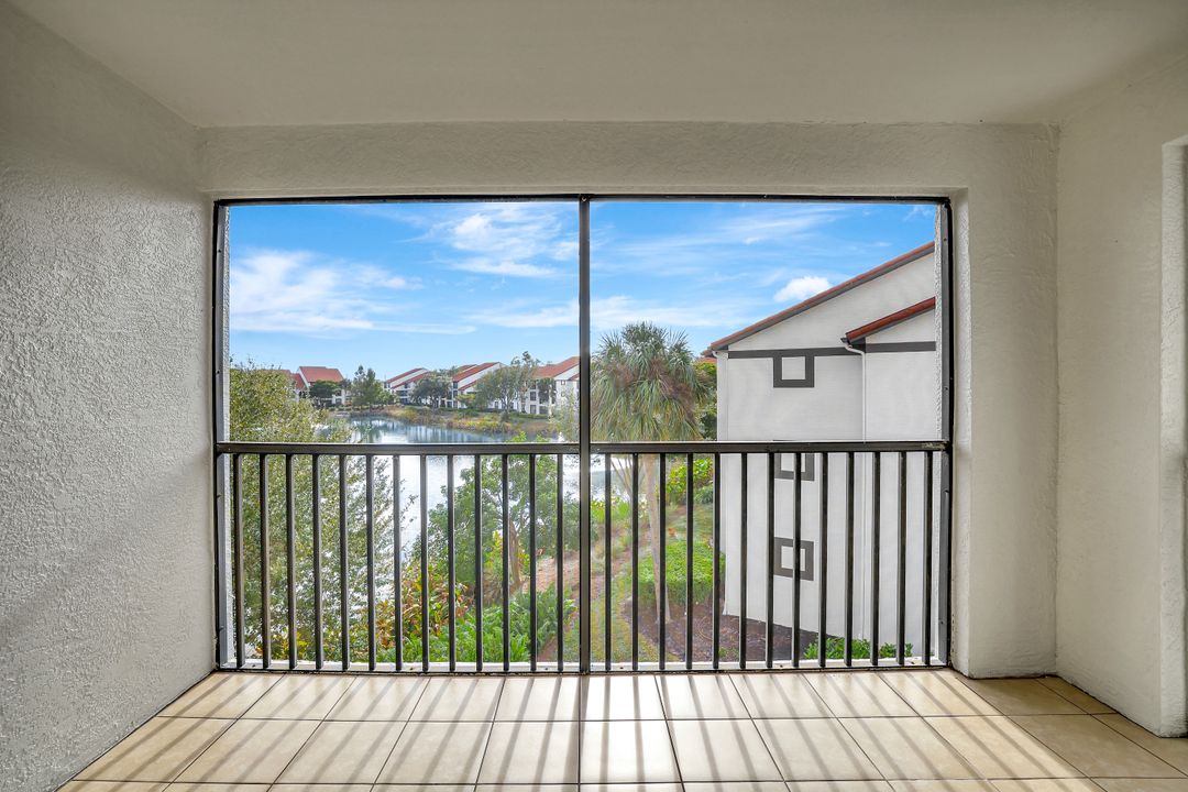 7965 Preserve Cir #732, Naples, FL 34119