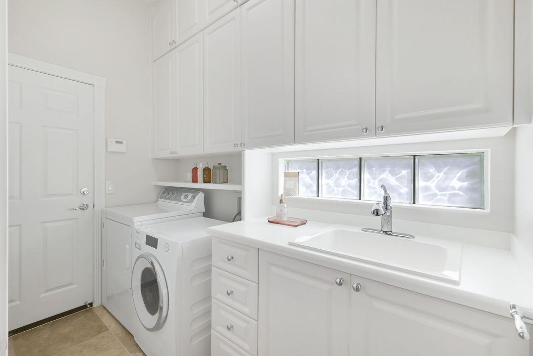 7063 Toscana Ct, Naples, FL 34114