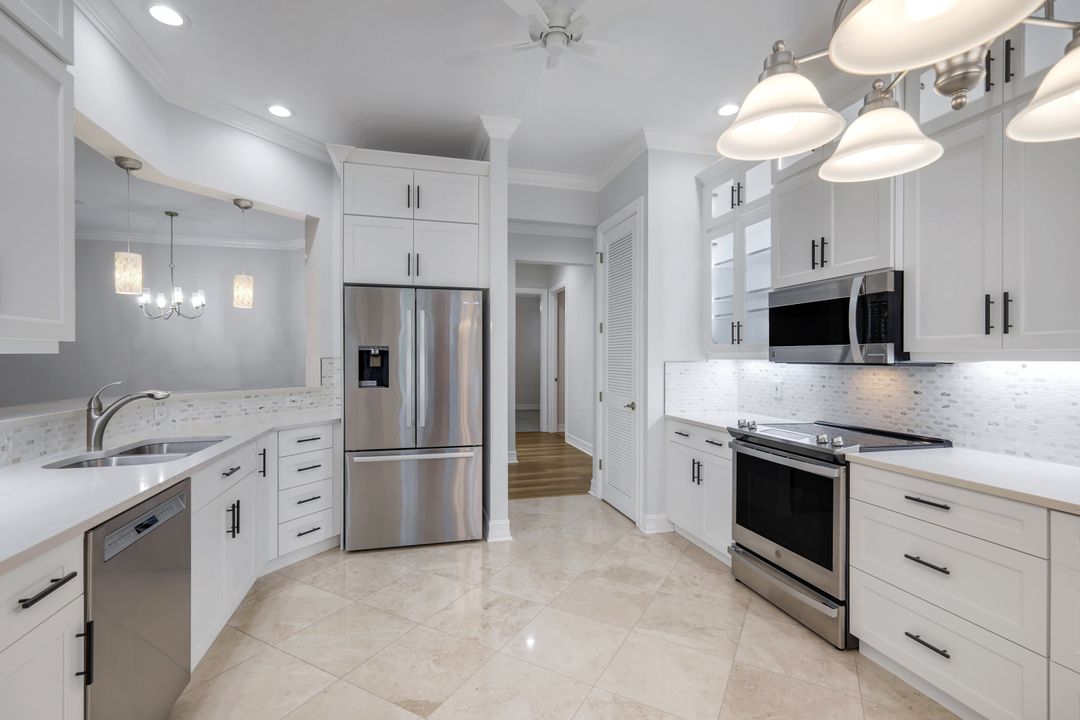 5021 Maxwell Cir #3101, Naples, FL 34105