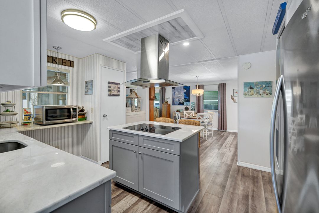 16049 Hibiscus Way, North Fort Myers, FL 33903