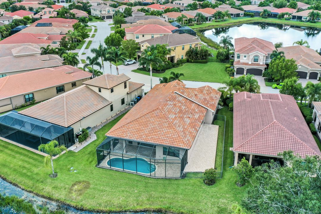 11532 Stonecreek Cir, Fort Myers, FL 33913