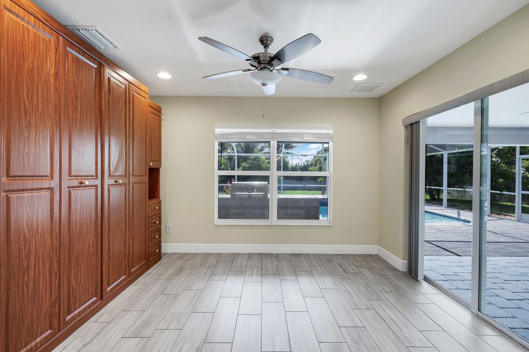 27741 Roslin Dr, Bonita Springs, FL 34135