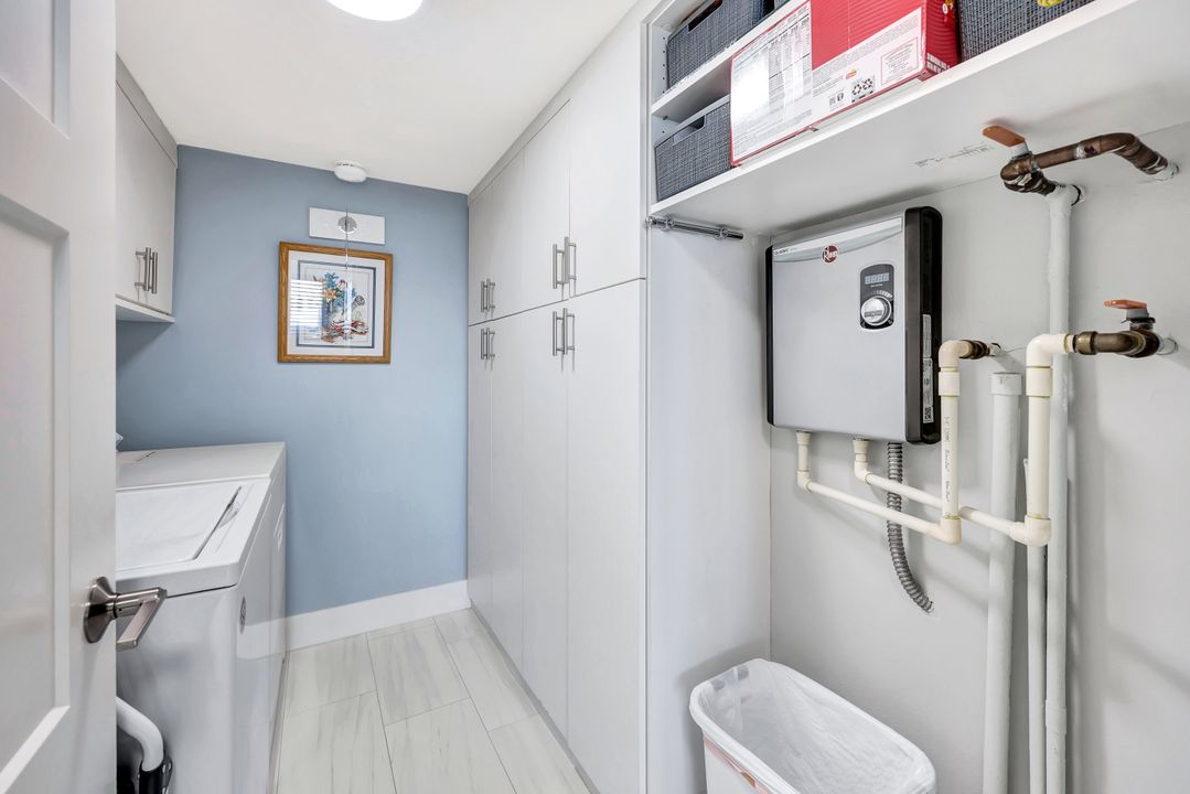 4253 Bay Beach Ln #7E, Fort Myers Beach, FL 33931