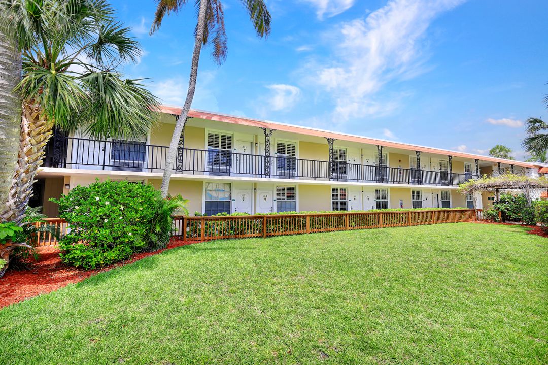 2555 Tamiami Trail N #263, Naples, FL 34103