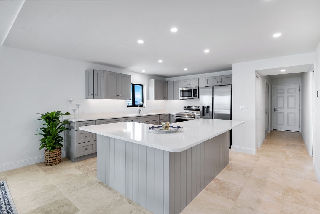 538 Estero Blvd #304, Fort Myers Beach, FL 33931