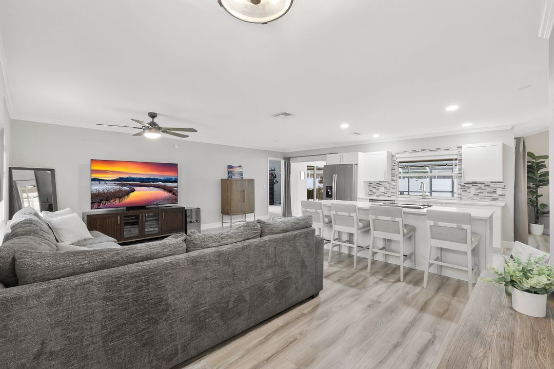 317 SE 18th Terrace, Cape Coral, FL 33990