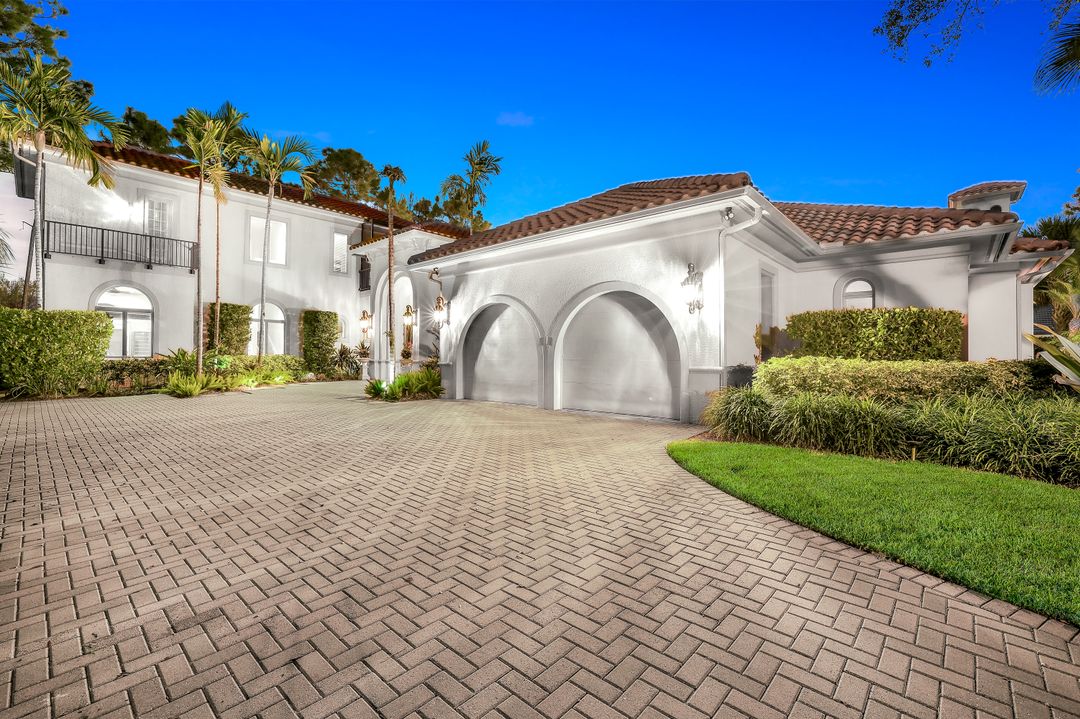12338 Collier's Reserve Dr, Naples, FL 34110