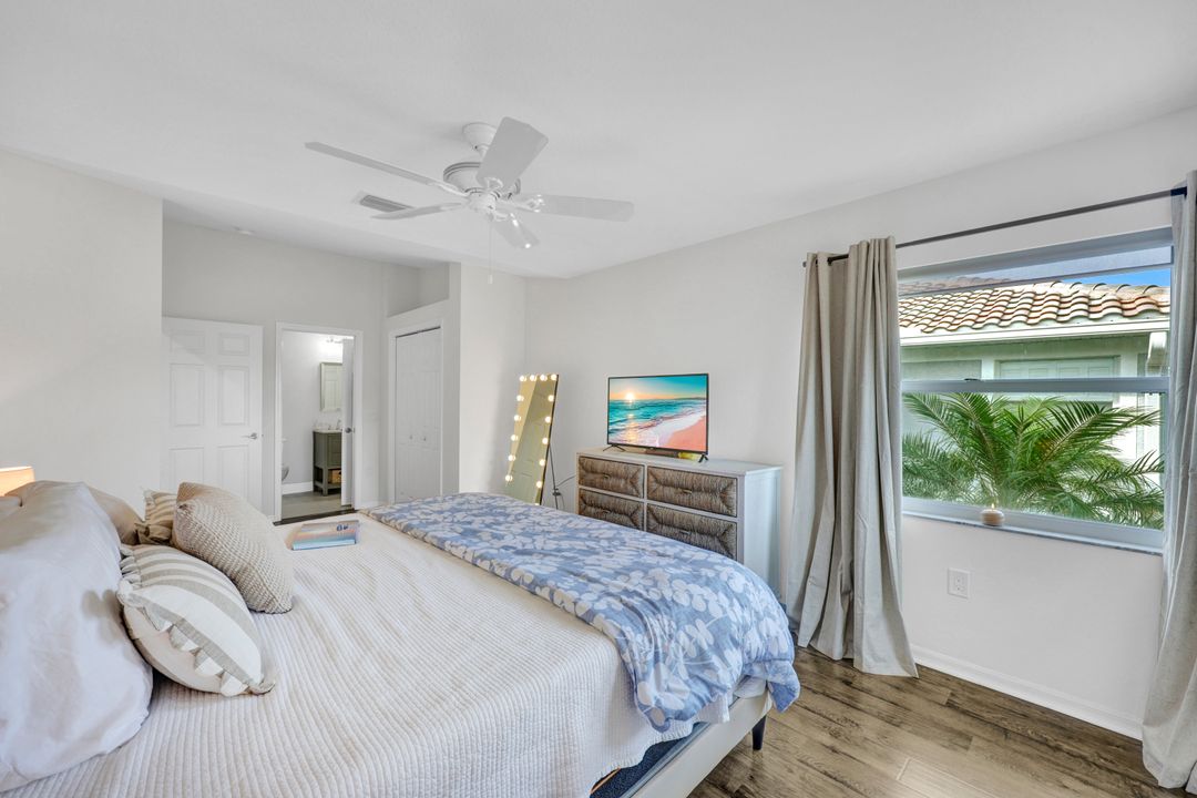 5600 Northboro Dr #201, Naples, FL 34110