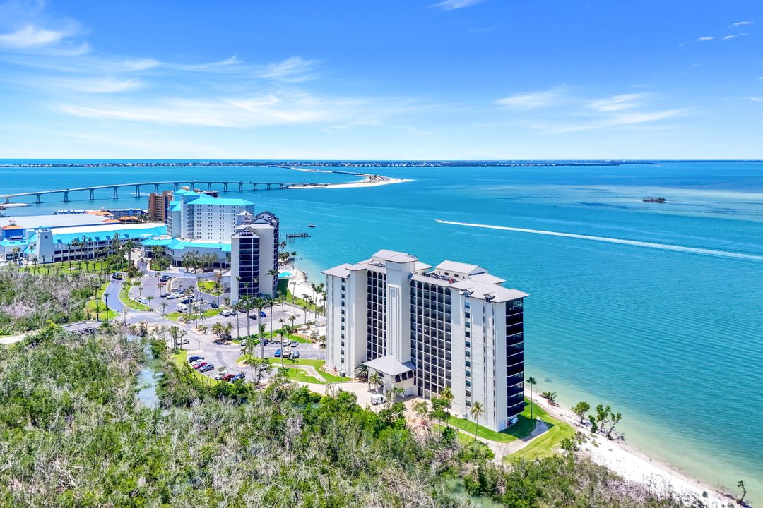 17080 Harbour Pointe Dr #12B, Fort Myers, FL 33908