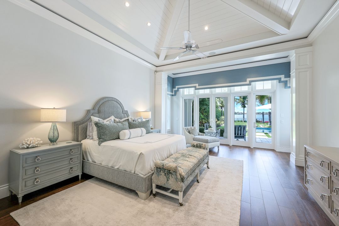 17412 Via Lugano Ct, Miromar Lakes, FL 33913