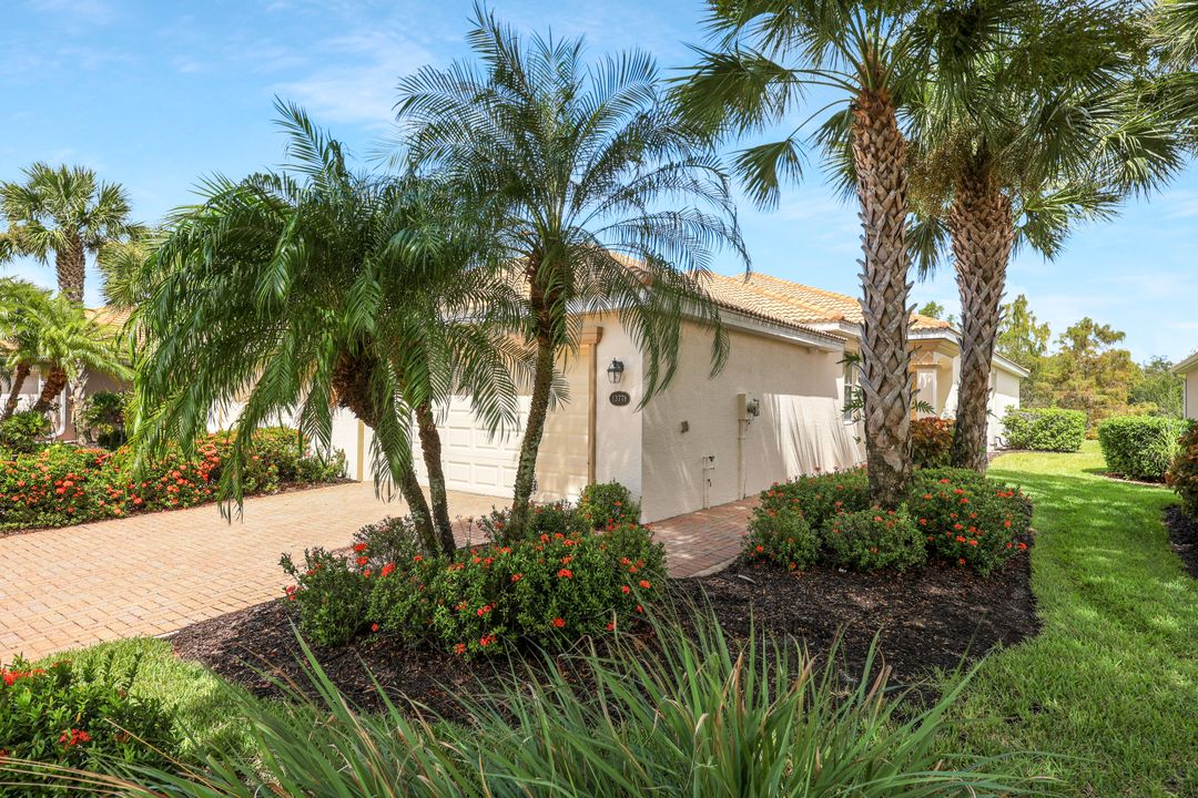 13778 Cleto Dr, Estero, FL 33928