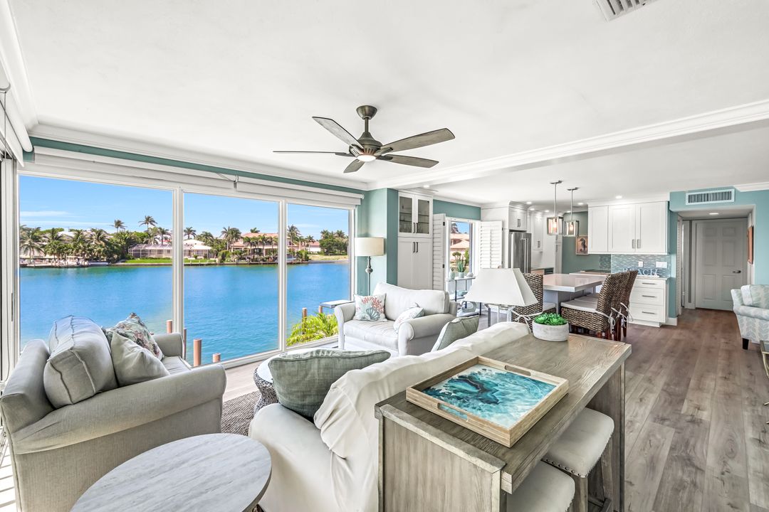 333 Harbour Dr #201, Naples, FL 34103