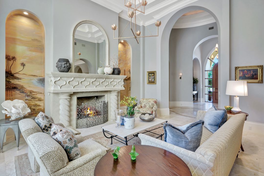 3118 Dahlia Way, Naples, FL 34105