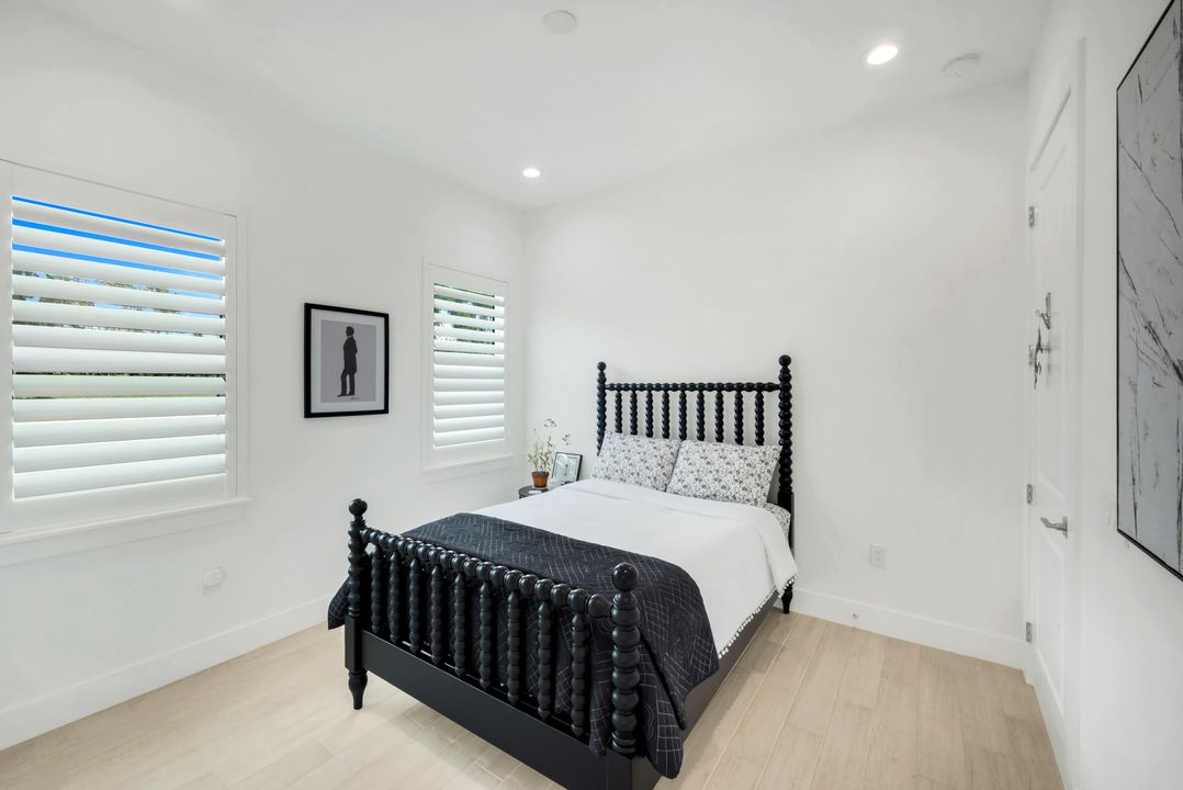 14574 Regatta Ln, Naples, FL 34114