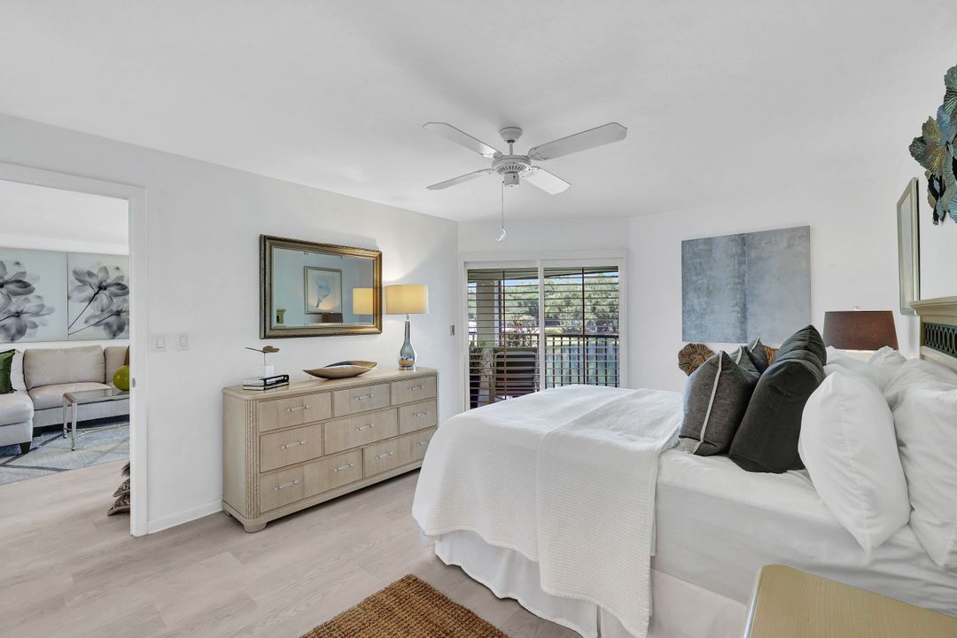 800 Misty Pines Cir #H205, Naples, FL 34105