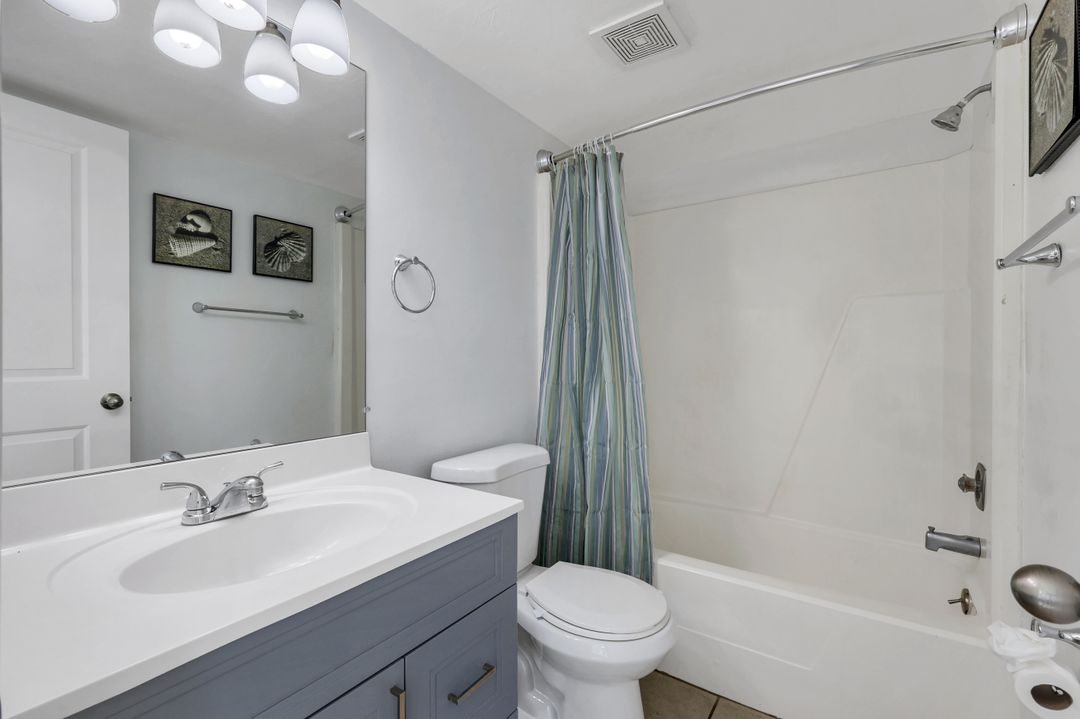 8148 Country Rd #101, Fort Myers, FL 33919