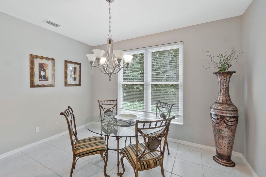 1340 Charleston Square Dr #101, Naples, FL 34110