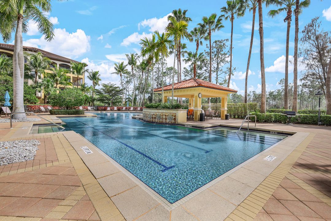 2278 Tiburon Blvd E #406, Naples, FL 34109