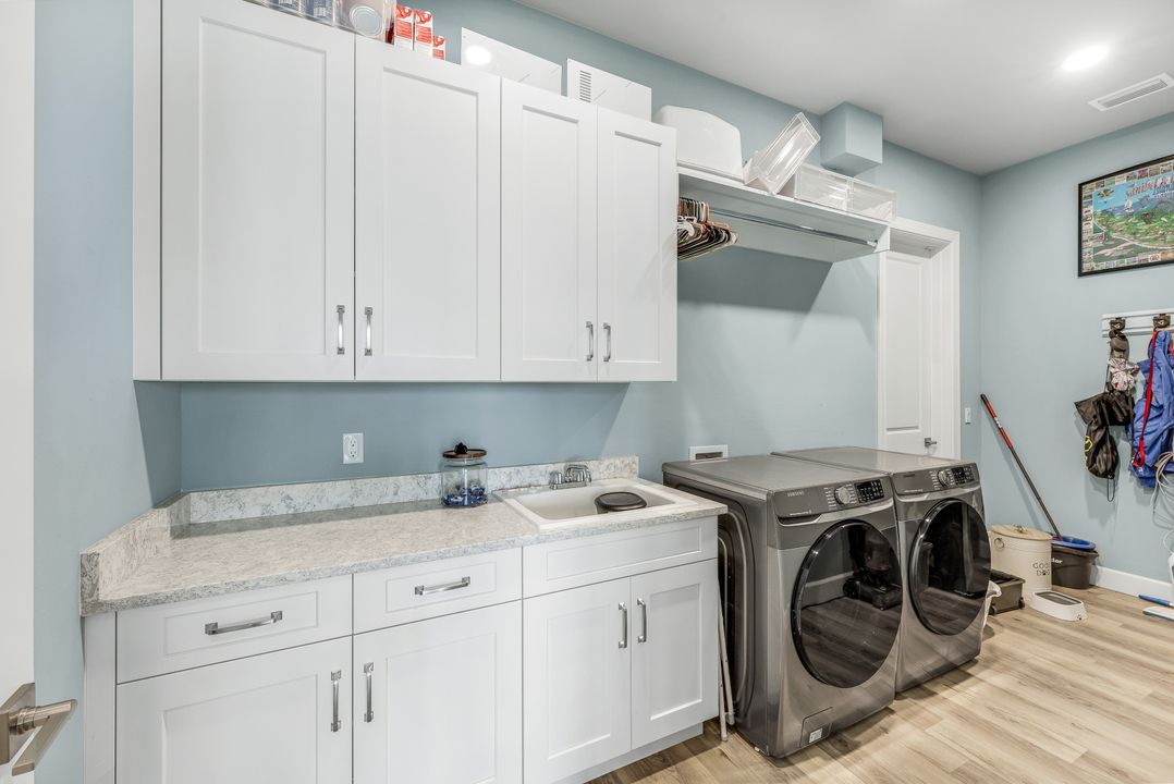 16 NW 38th Pl, Cape Coral, FL 33993