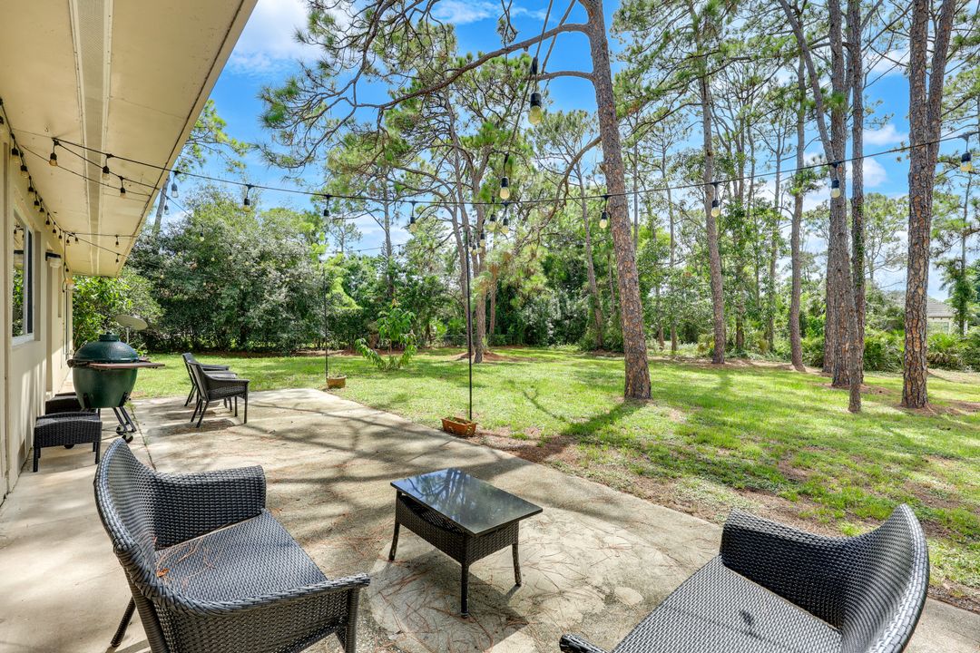 131 Cajeput Dr, Naples, FL 34108