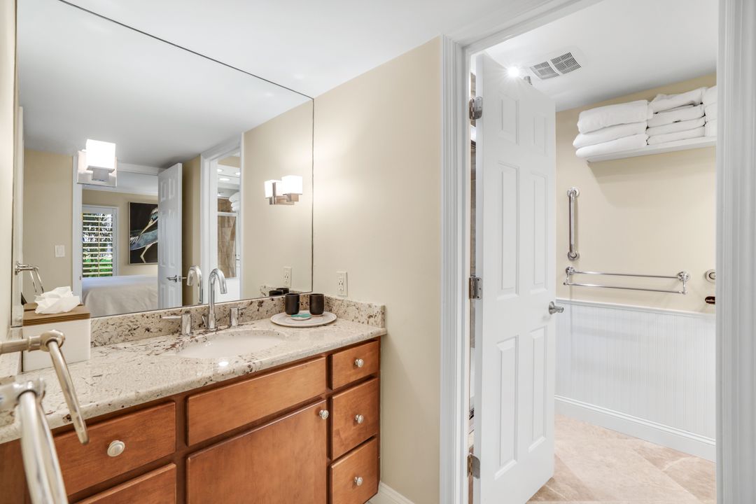 108 Wilderness Dr #132, Naples, FL 34105