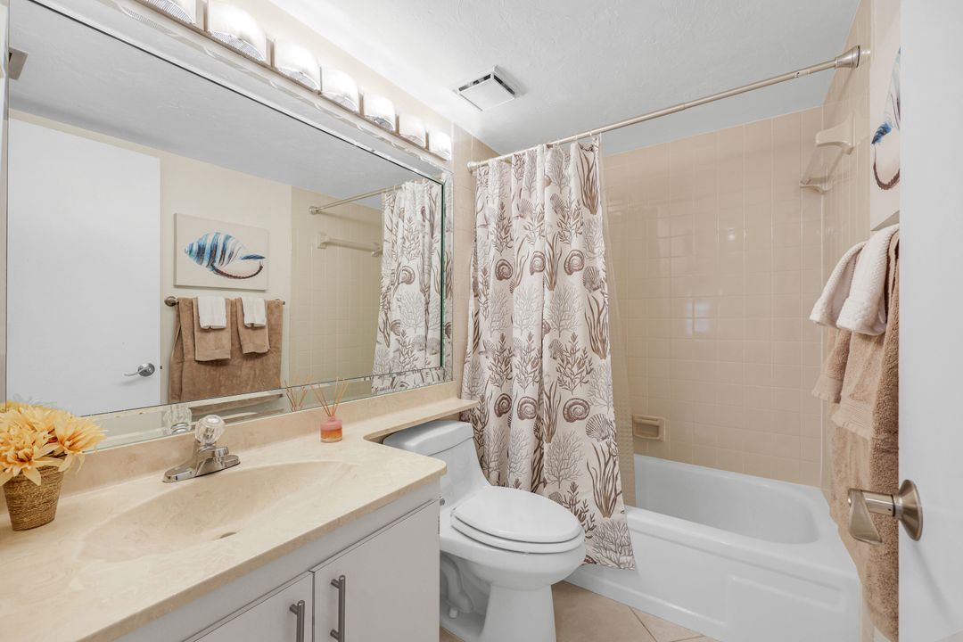 1041 Swallow Ave #202, Marco Island, FL 34145