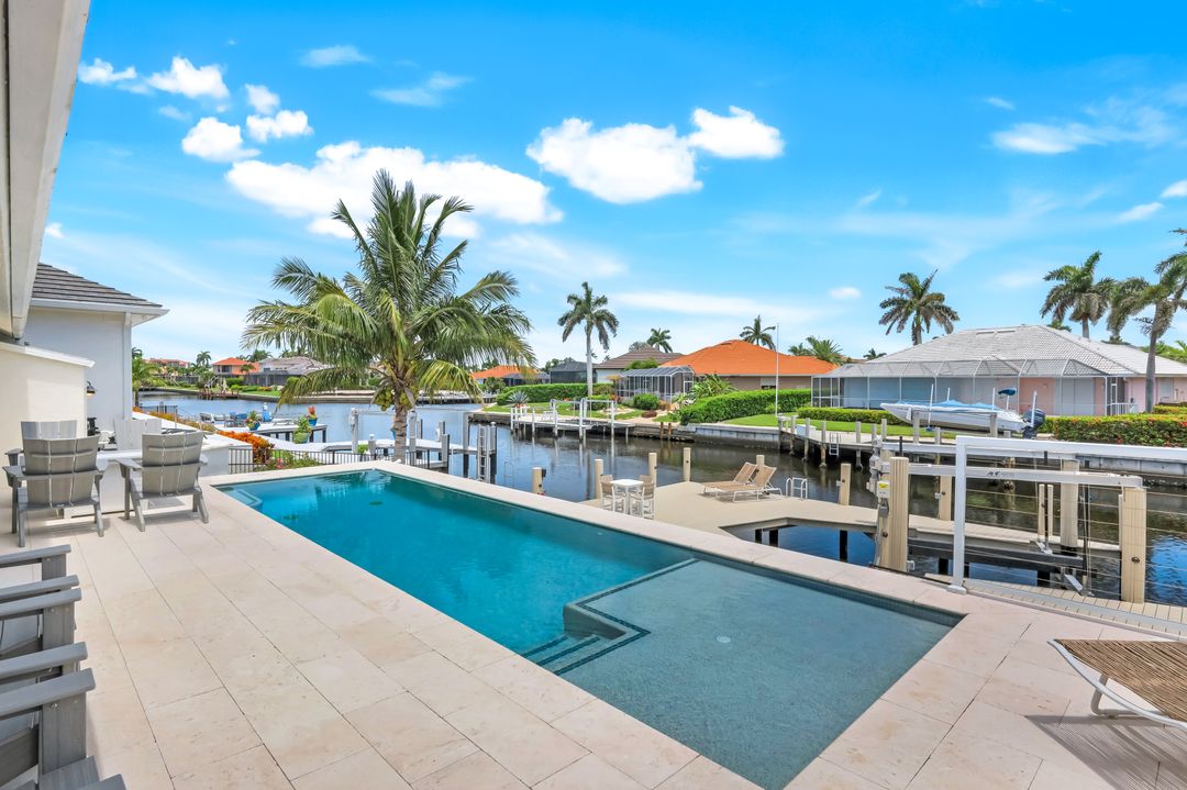 1048 Cottonwood Ct, Marco Island, FL 34145