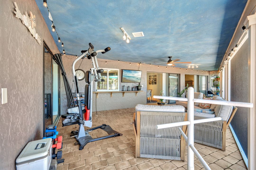 703 SE 33rd Terrace, Cape Coral, FL 33904