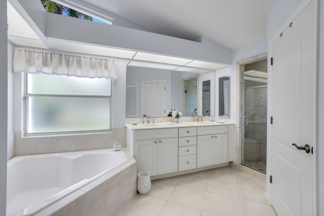 210 Belville Blvd, Naples, FL 34104