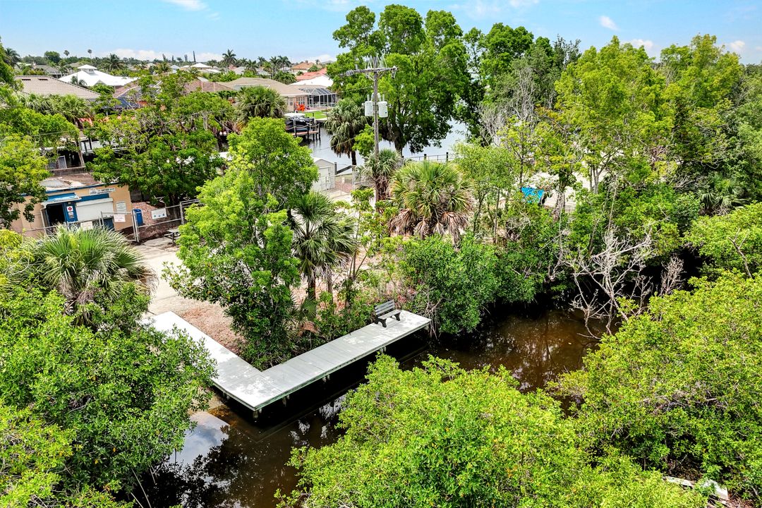 2118 SE 18th Ave, Cape Coral, FL 33990
