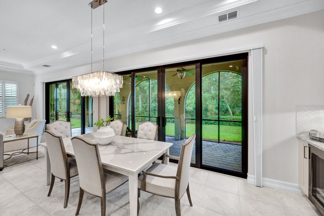 2534 Windward Ct #15-101, Naples, FL 34112