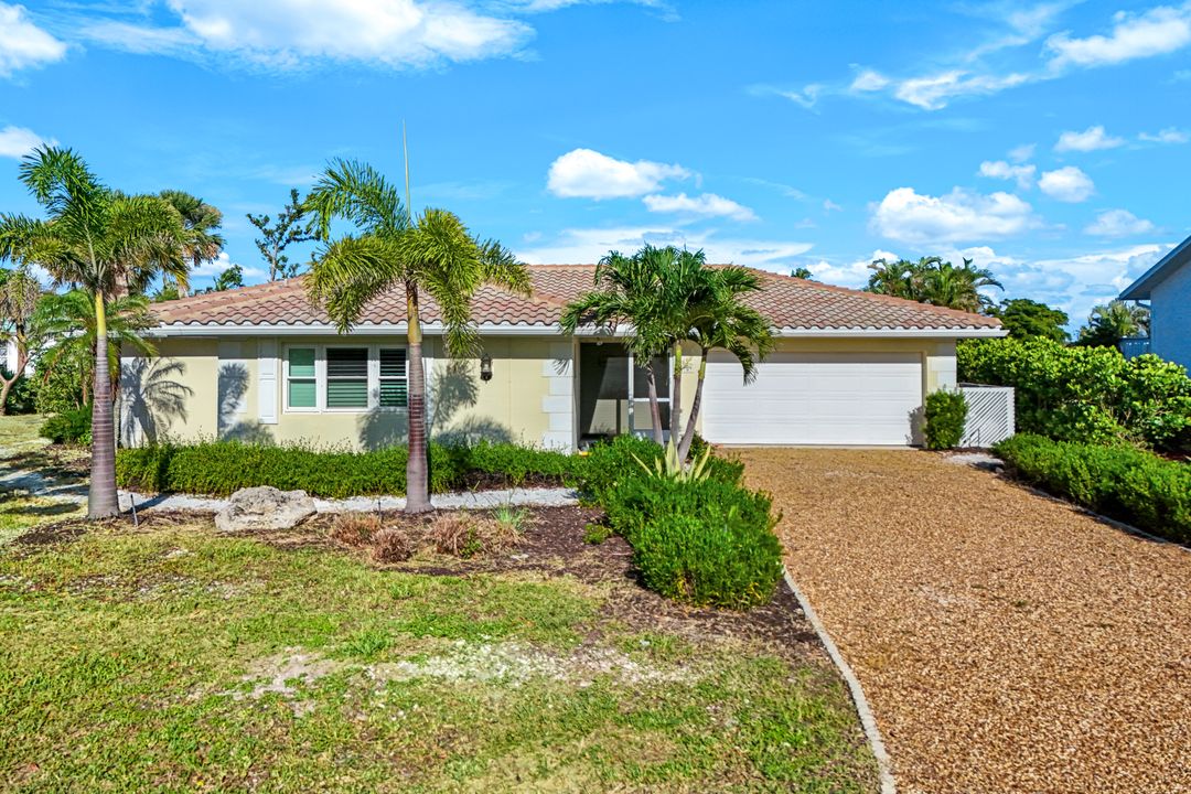 707 Durion Ct, Sanibel, FL 33957